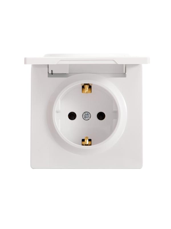 Розетка 1-м ОП LETO с заземл. с крышкой LETO ПБТ бел. LEZARD 752-0200-123B