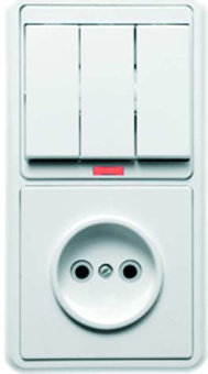 Блок БКВР-212 Бэлла (3-кл. выкл. с инд. + розетка) бел. Кунцево 5841