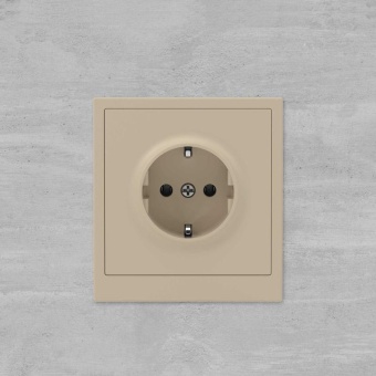 Розетка силовая KANT 2P+E защ. шторки ванильн. марципан DKC 7015033