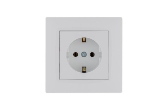 Розетка 1-м Karea RIZZ с заземл. бел. Makel 88001028