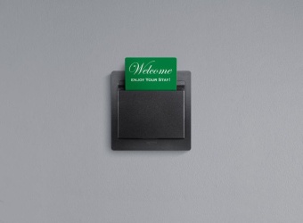 Выключатель карточный 1-кл. СП Etika 2А IP20 с выдержкой времени и подсветкой для гостиничных номеров механизм антрацит Leg 672693