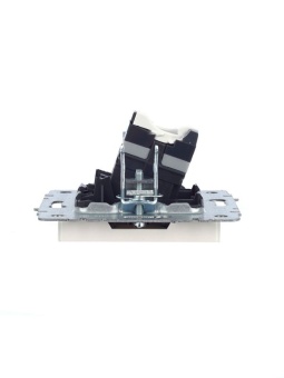 Розетка компьютерная СП RJ45 кат.5E BRITE РК10-БрЖ механизм жемчуж. IEK BR-K10-1-K36
